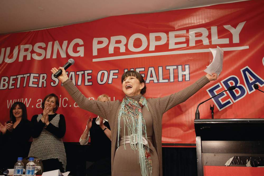 Judith Durham singing at the 2007 Annual Delegates Conference