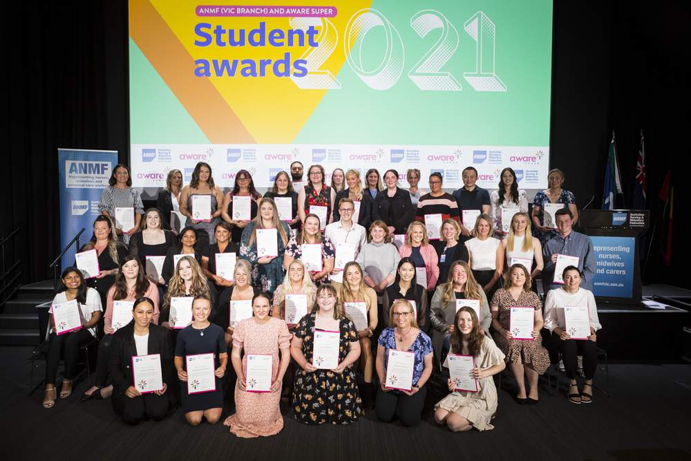 2021 top nursing and midwifery student award winners