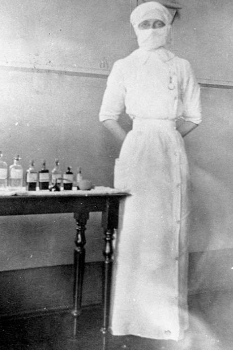 Sr Sarah Waters, Alfred Hospital 1915. Reproduced with permission from the Alfred Hospital Nurse’s League Collection