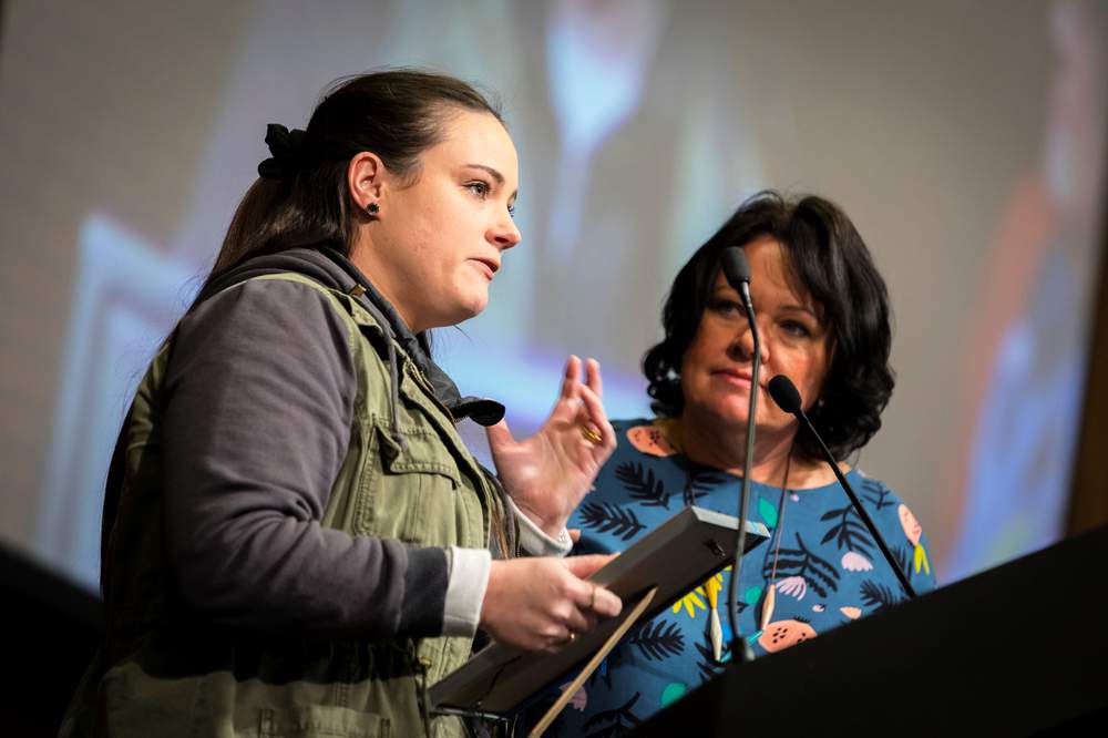 2019 HSR of the Year Alyce Dickson with ANMF Federal Assistant Secretary Lori-Anne Sharp
